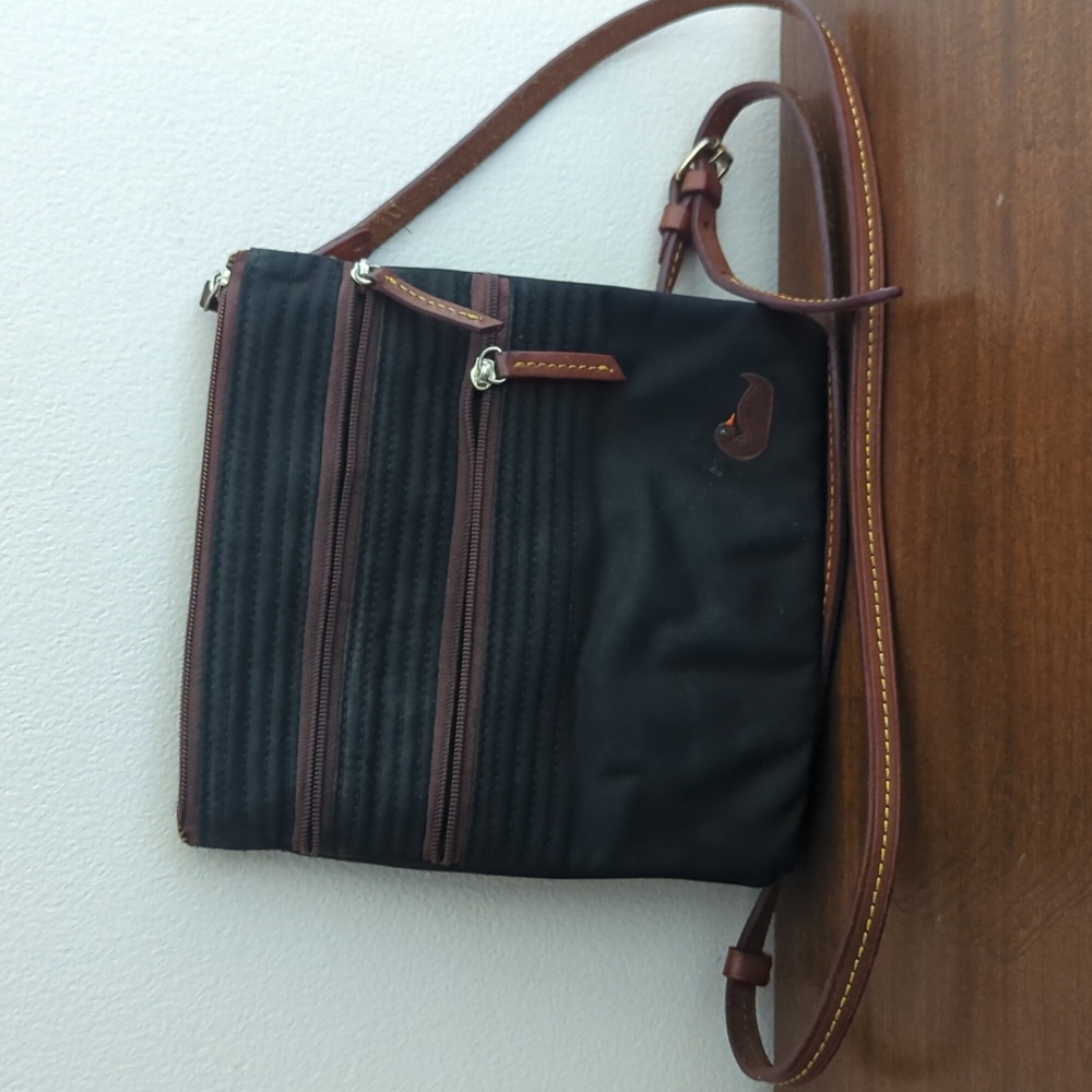 Dooney and Bourke Crossbody Purse